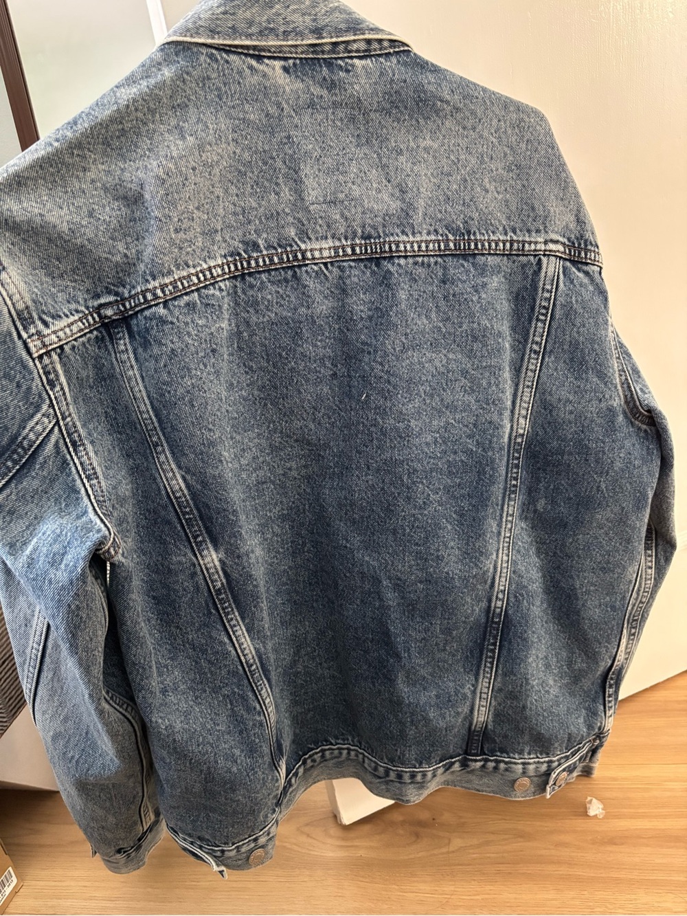 GAP Light Blue Washed Denim Jacket - Picture 5 of 6